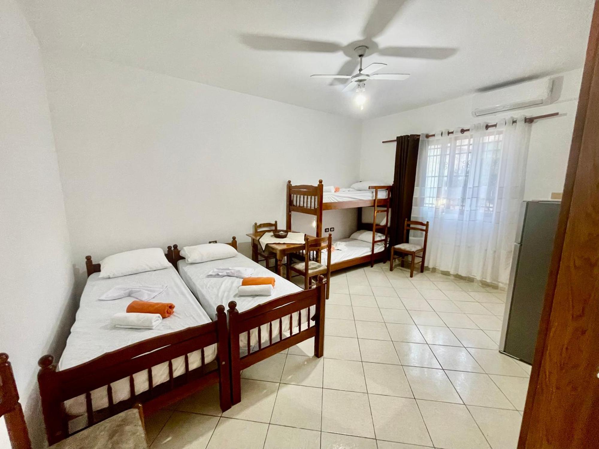 Xhou'S Home Shkoder Luaran gambar