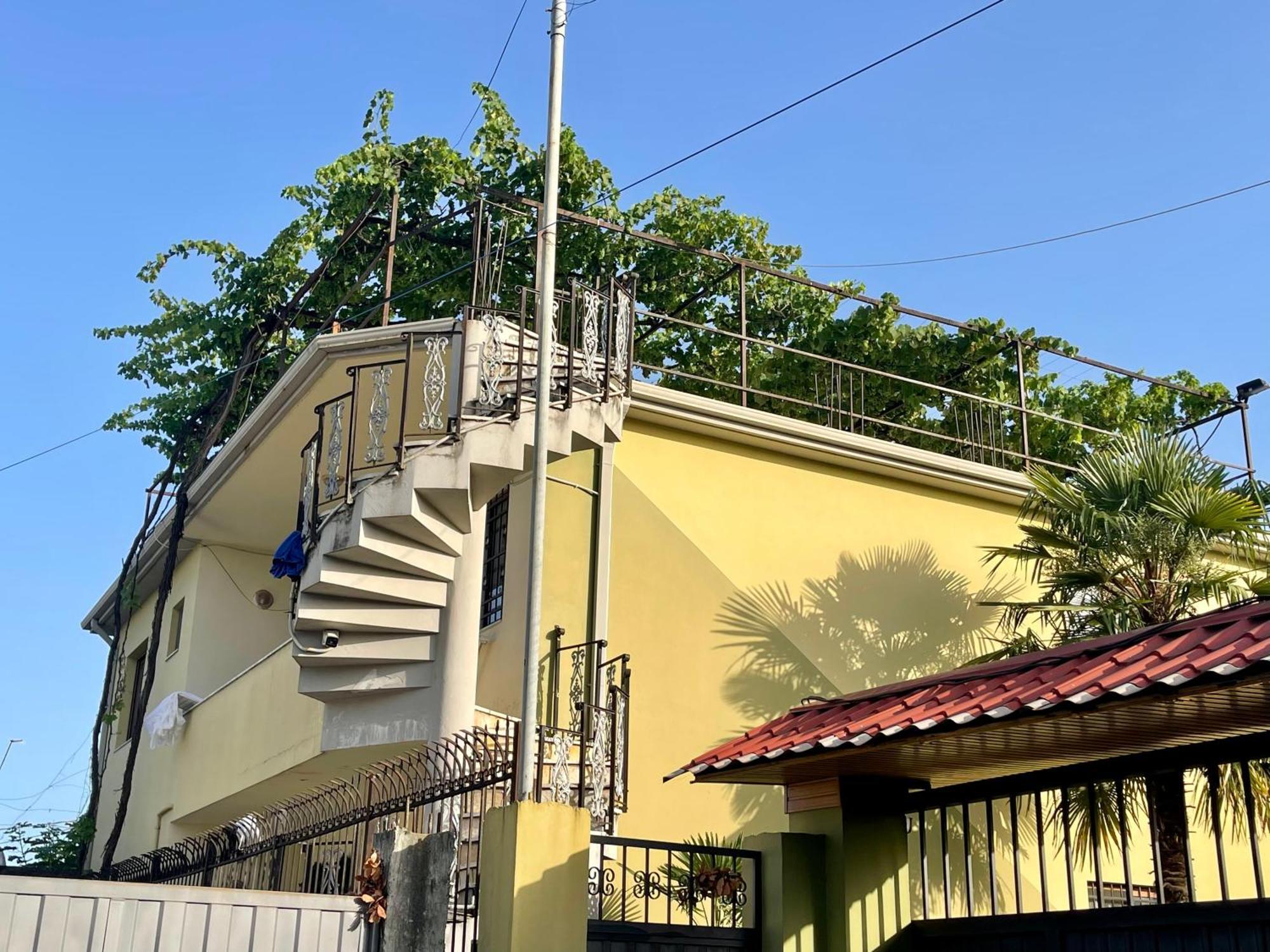 Xhou'S Home Shkoder Luaran gambar