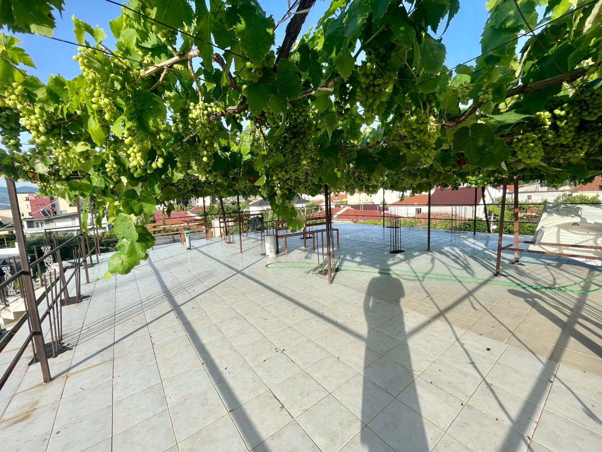 Xhou'S Home Shkoder Luaran gambar