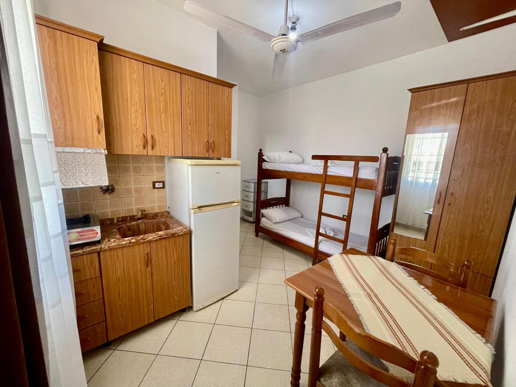 Xhou'S Home Shkoder Luaran gambar